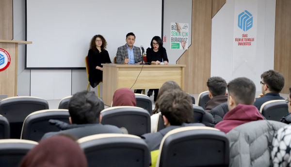 Hazırlık Programı Final Sınavları Soru Cevap Oturumu Düzenledi