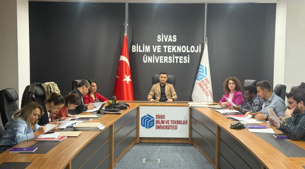 Yabancı Diller Yüksekokulu 2025-2026 Akademik Yılı Öncesi Değerlendirme Toplantısı 